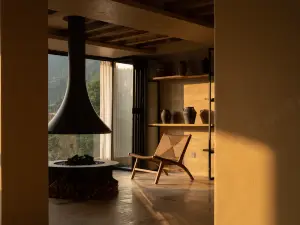 WU WEI HOTEL