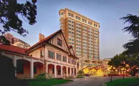 Radisson Collection Hotel,Xing Guo Shanghai Hotels near Shanghai South Railway Station