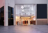 Hyatt Regency London Stratford Hotels near Tower Bridge