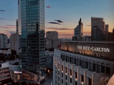 The Ritz-Carlton Beijing Các khách sạn ở Khu Guomao (thương mại quốc tế)