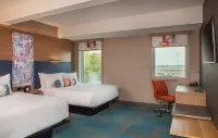 Aloft New York LaGuardia Airport Hotel dekat Murray Hill