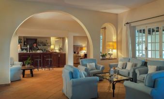 Is Morus Relais
