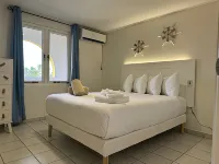 Merakii Seaview Escape Curacao Hotels in Sint Michiel