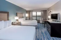 DoubleTree by Hilton Hotel New Bern  Riverfront Các khách sạn ở New Bern