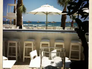 Ammos Beach Bar