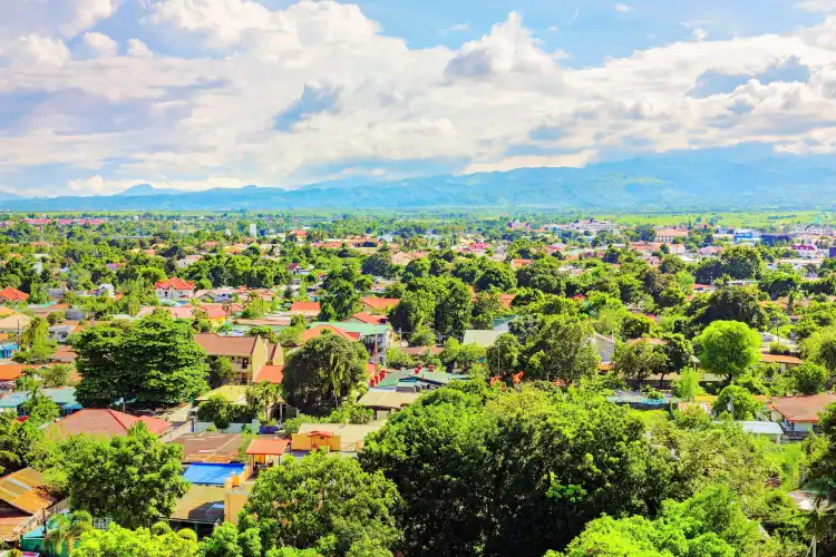 Hotels near Clark Freeport