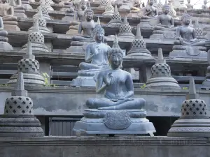 Gangaramaya Temple