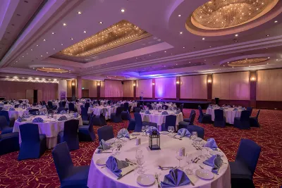 Radisson Blu Hotel, Doha Hotels near Museum of Islamic Art