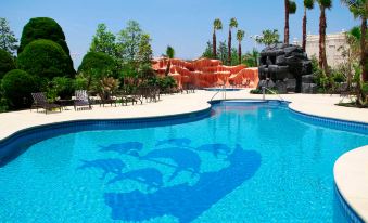 Tokyo Disneyland Hotel