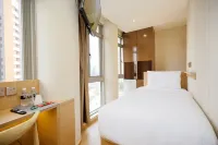 Coliwoo Orchard - Co-Living Serviced Apartments ユニバーサル・スタジオ・シンガポール周辺のホテル