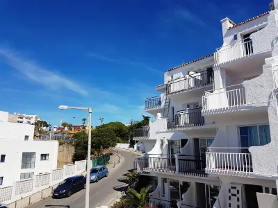 Apartamentos Turisticos Soldoiro Hotel in zona Connection Bar