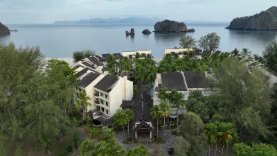 Tanjung Rhu Resort, Langkawi Hotel di Pantai Tanjung Rhu
