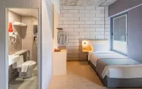 BRIX KLIA By Pinetree Hotel berhampiran Lapangan Terbang Antarabangsa Kuala Lumpur