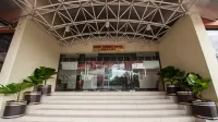 Gaya Centre Hotel Hotels near Kolej Kediaman UMS (Wanita), USIA 1Borneo