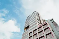 Ramada by Wyndham Manila Central Hotels near Pope Pius XII Catholic Center
